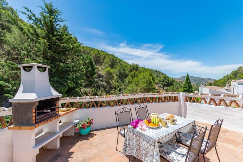 Casa Rosa, Con Encanto Y Piscina Climatizada Holiday home *