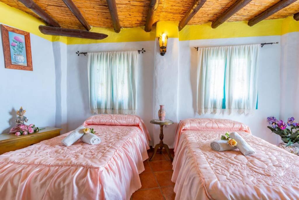 Casa Rosa, Con Encanto Y Piscina Climatizada Holiday home Frigiliana
